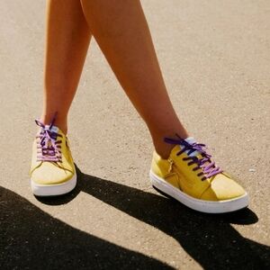 NIB KOKOLU Comfort Knit Sneaker, 8